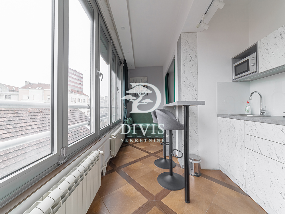 Slika 3 - Bulevar despota Stefana , Petosoban stan na prodaju, 109m2, 598.000€